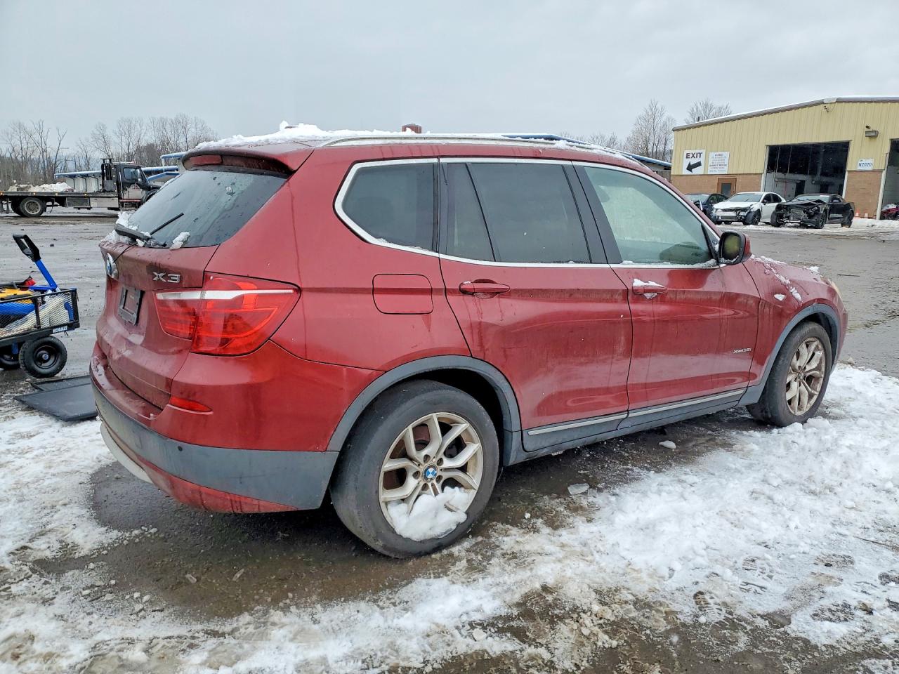 2011 BMW X3 VIN 5UXWX7C55BL731884 photo 3