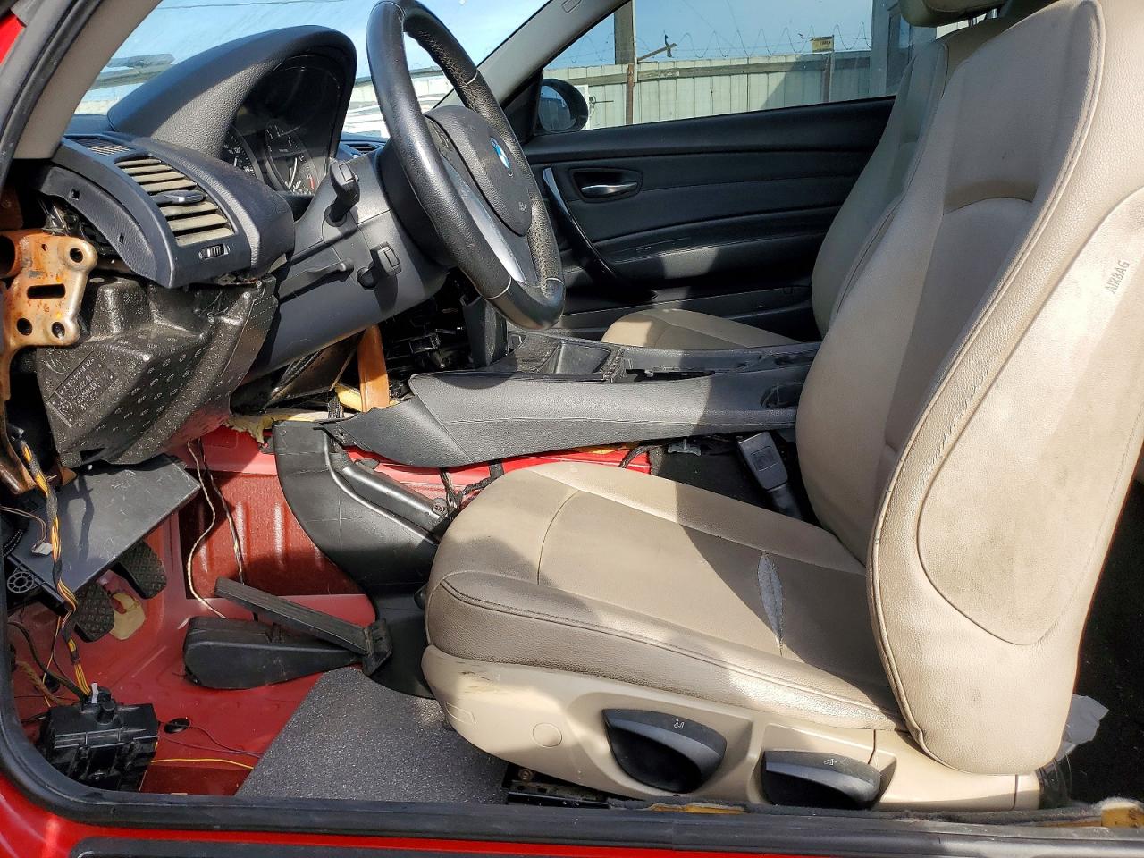 2009 BMW 1 series VIN WBAUP93529VF49305 photo 7