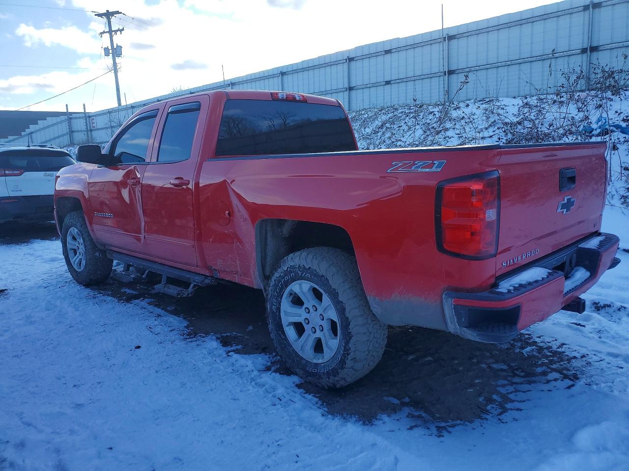 2017 Chevrolet All models VIN 1GCVKREC9HZ184496 photo 2