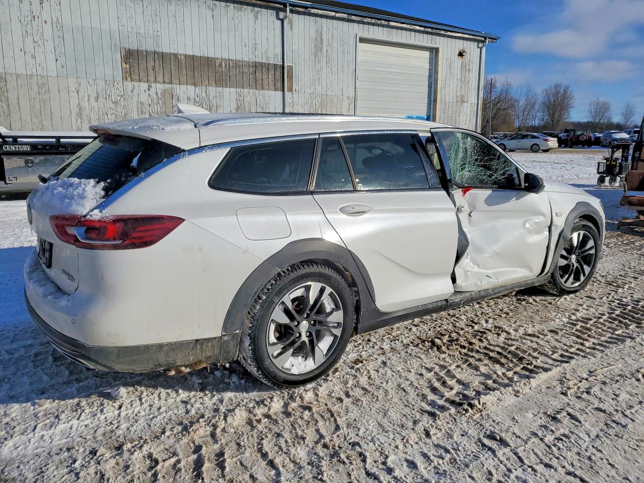 2018 Regal VIN W04GV8SX9J1155922 photo 3