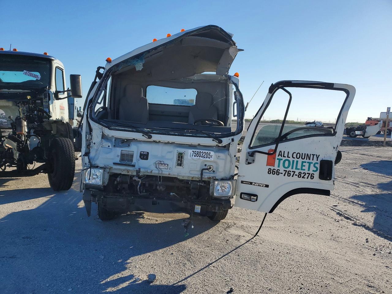 2021 Isuzu All models VIN 54DB4W1D6MS202798 photo 5