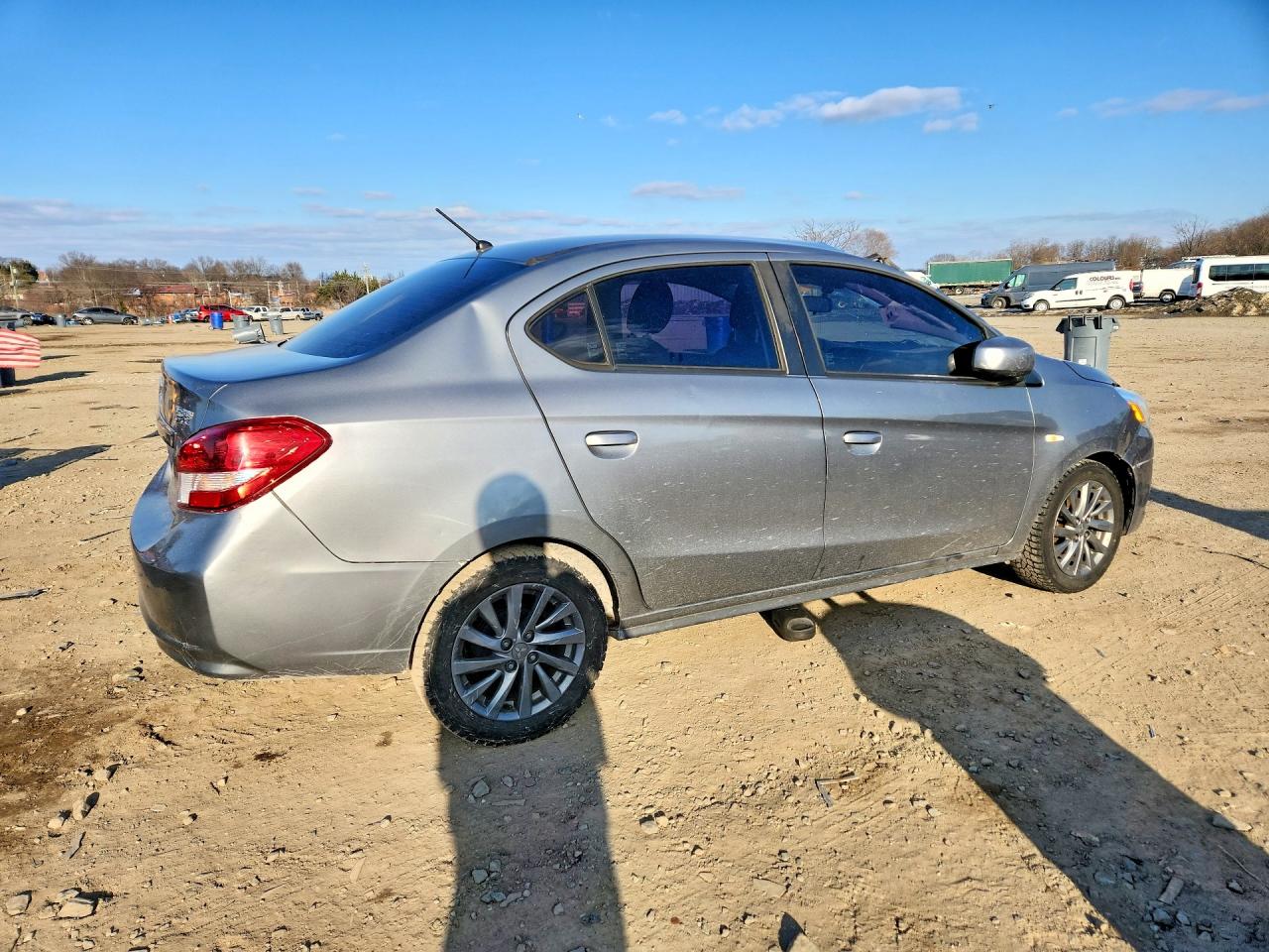 2019 Mitsubishi Mirage VIN ML32F3FJ4KHF18082 photo 3