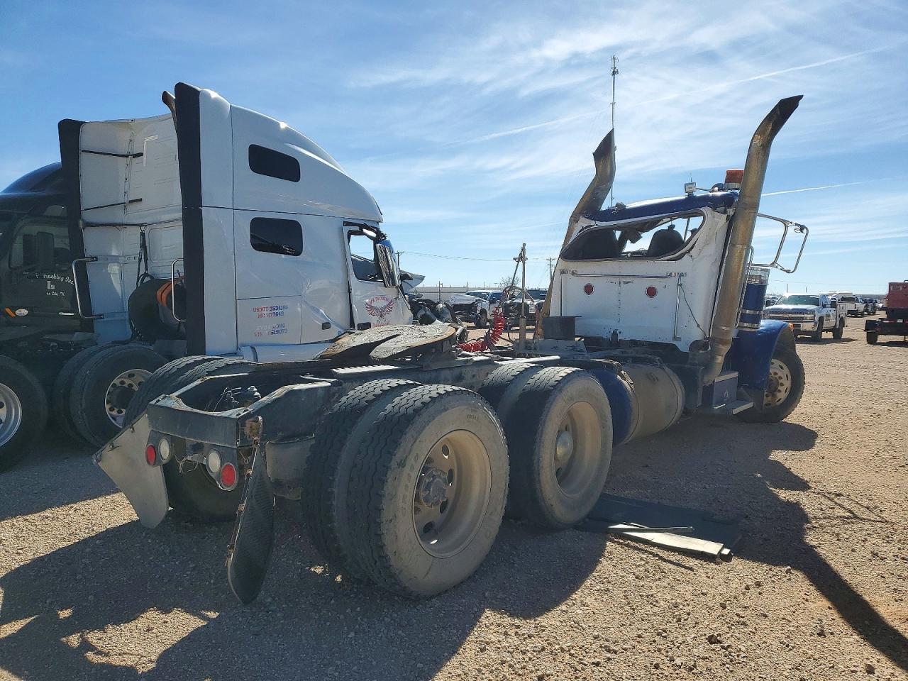 2007 PETERBILT All models VIN 1XP5DB0X67D698747 photo 4