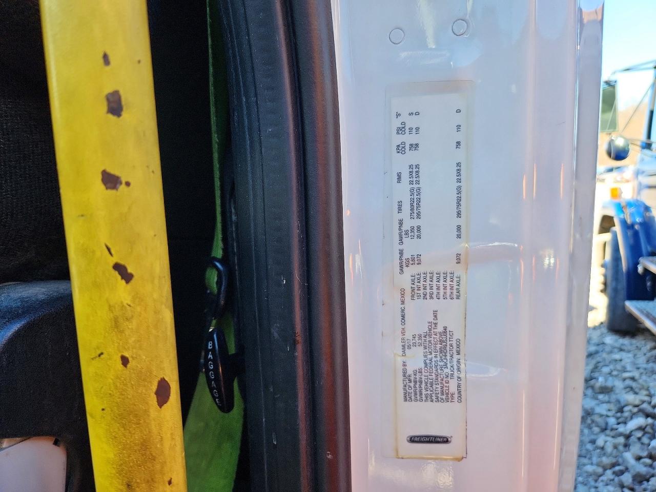 2018 FREIGHTLINER All other VIN 3AKJHHDR9JSJJ0840 photo 10
