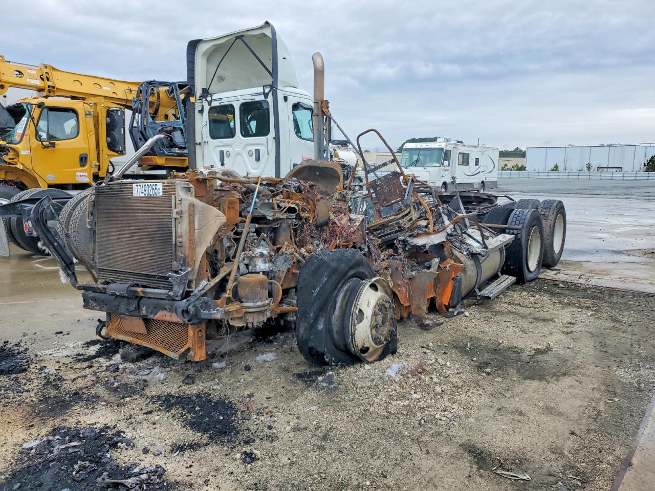 2013 FREIGHTLINER All other VIN 1FUJGEBG0DLFB8127 photo 10