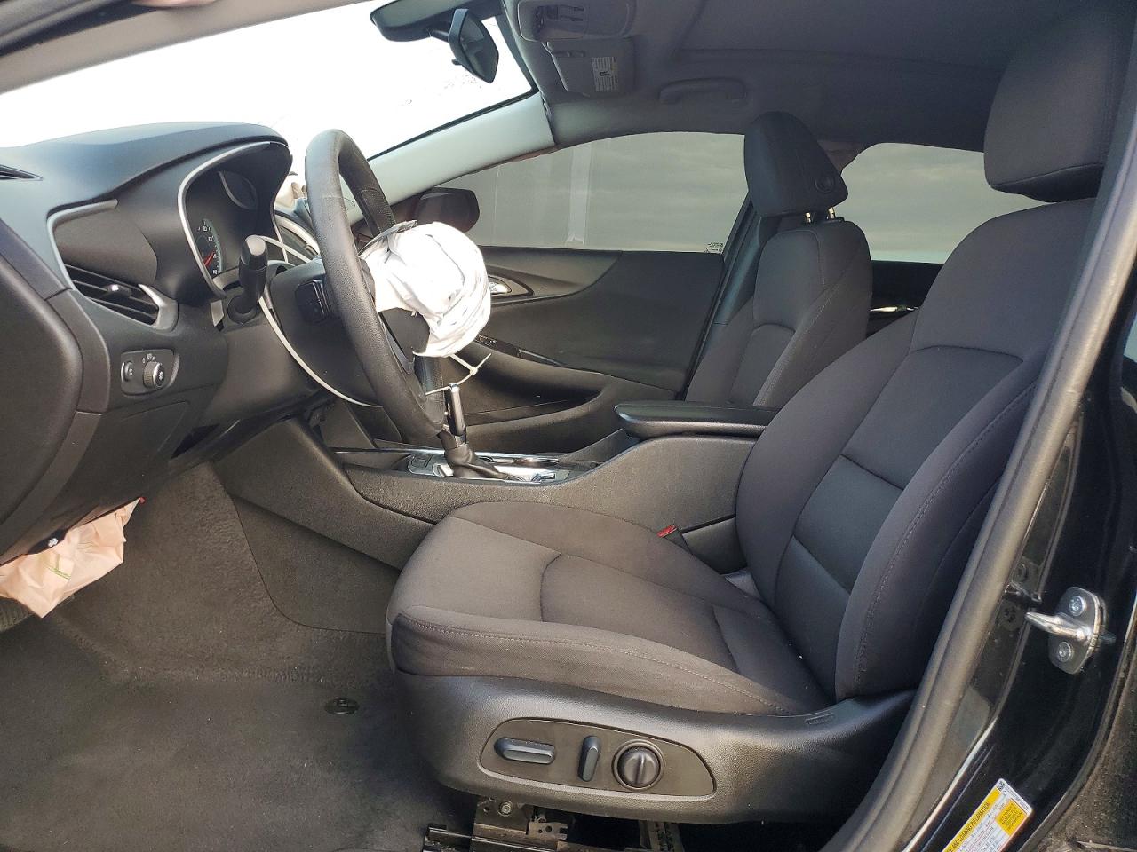 2022 CHEV Malibu VIN 1G1ZD5ST6NF168125 photo 7