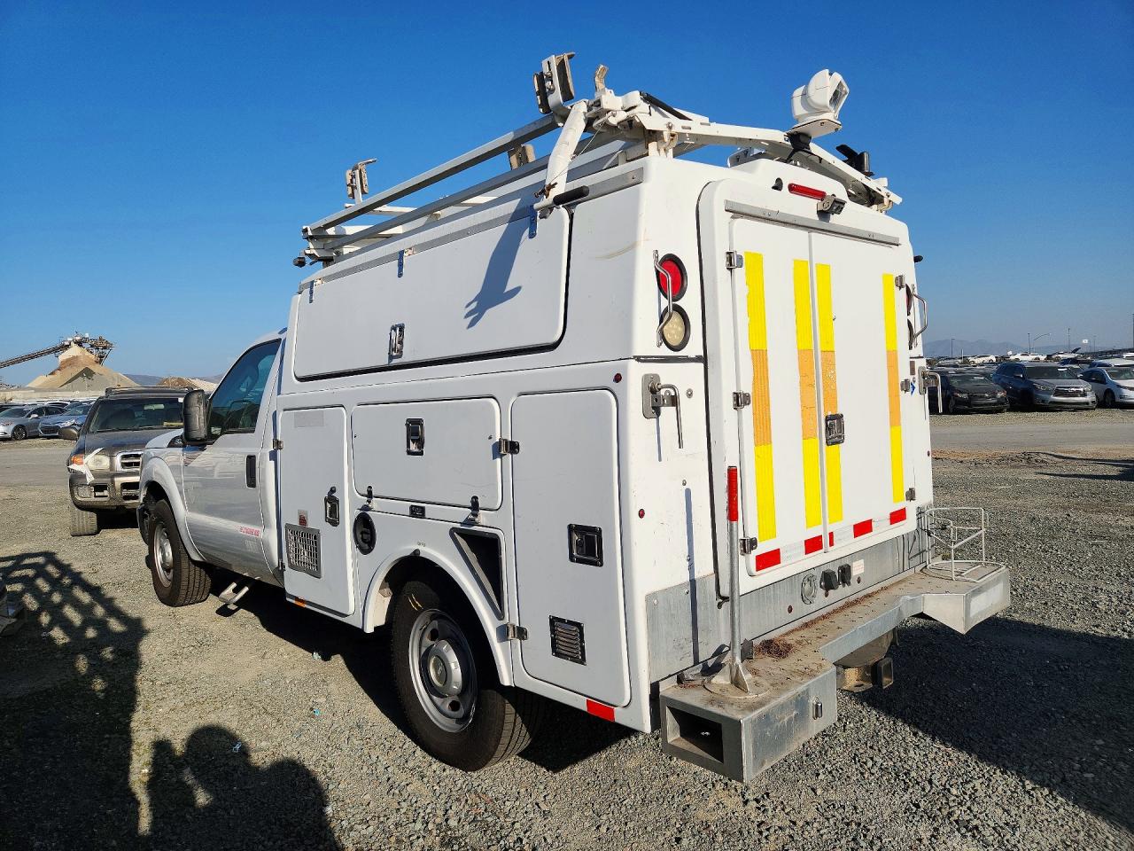 2013 Ford F350 VIN 1FDRF3A68DEB92153 photo 2