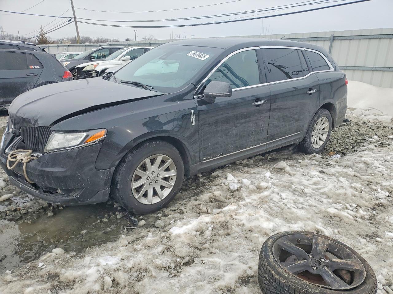 2015 Lincoln Mkt VIN 2LMHJ5NK6FBL00544 photo 1