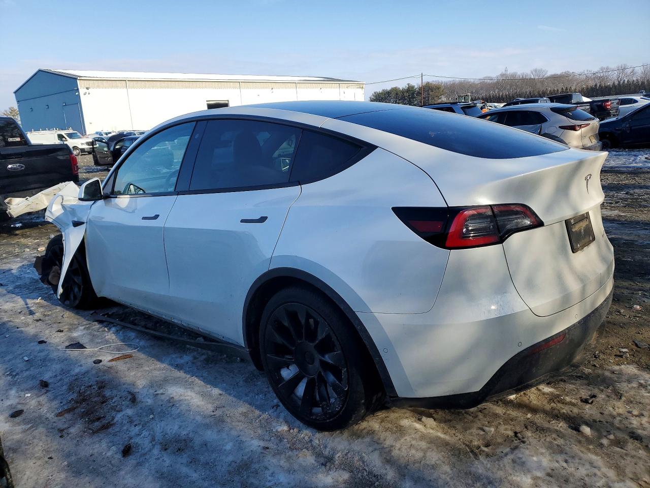 2020 Tesla Model y VIN 5YJYGDEE3LF037141 photo 2