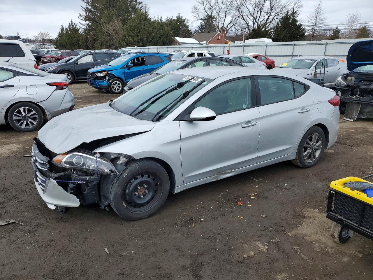 2018 Hyundai Elantra VIN 5NPD84LF3JH303814 photo 1