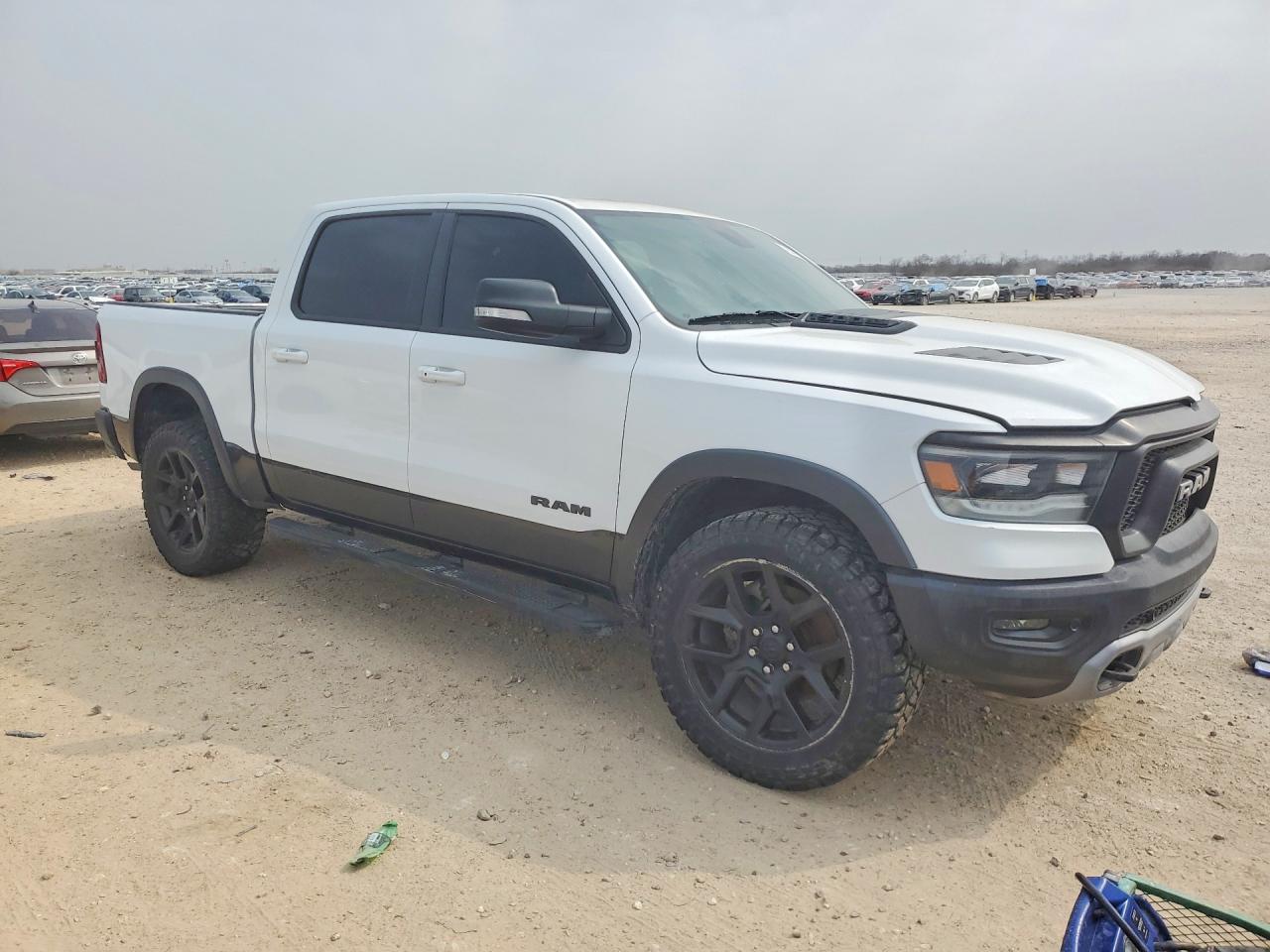 2020 Ram 1500 VIN 1C6SRFLT0LN170753 photo 4