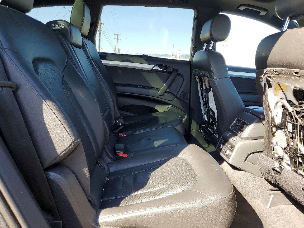 2014 Audi Q7 VIN WA1DGAFE2ED014336 photo 11