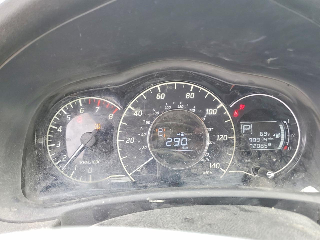 2016 NISS Versa VIN 3N1CE2CP5GL398910 photo 9