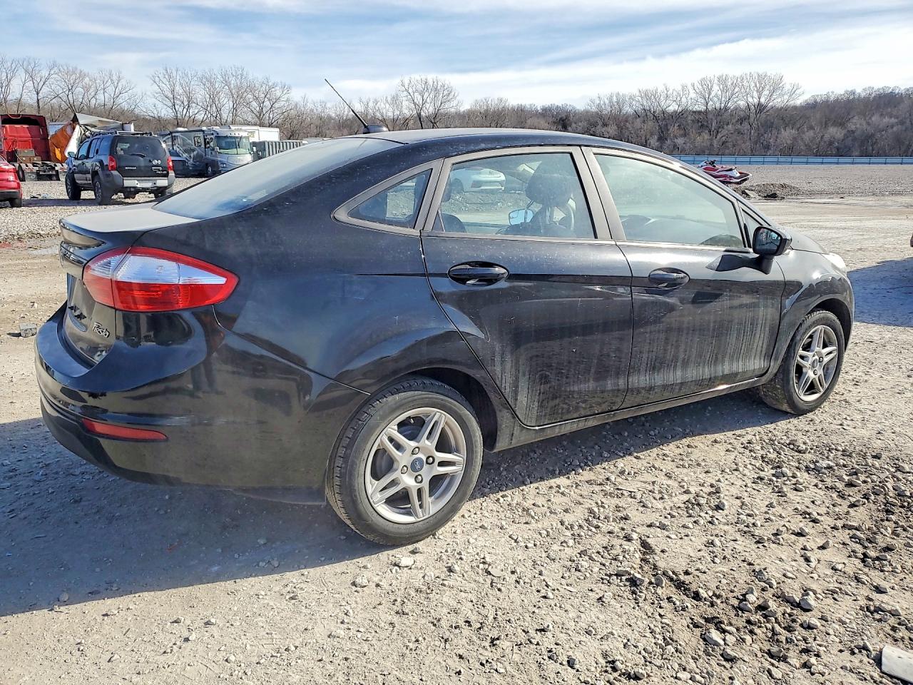 2018 Ford Fiesta VIN 3FADP4BJ8JM126444 photo 3