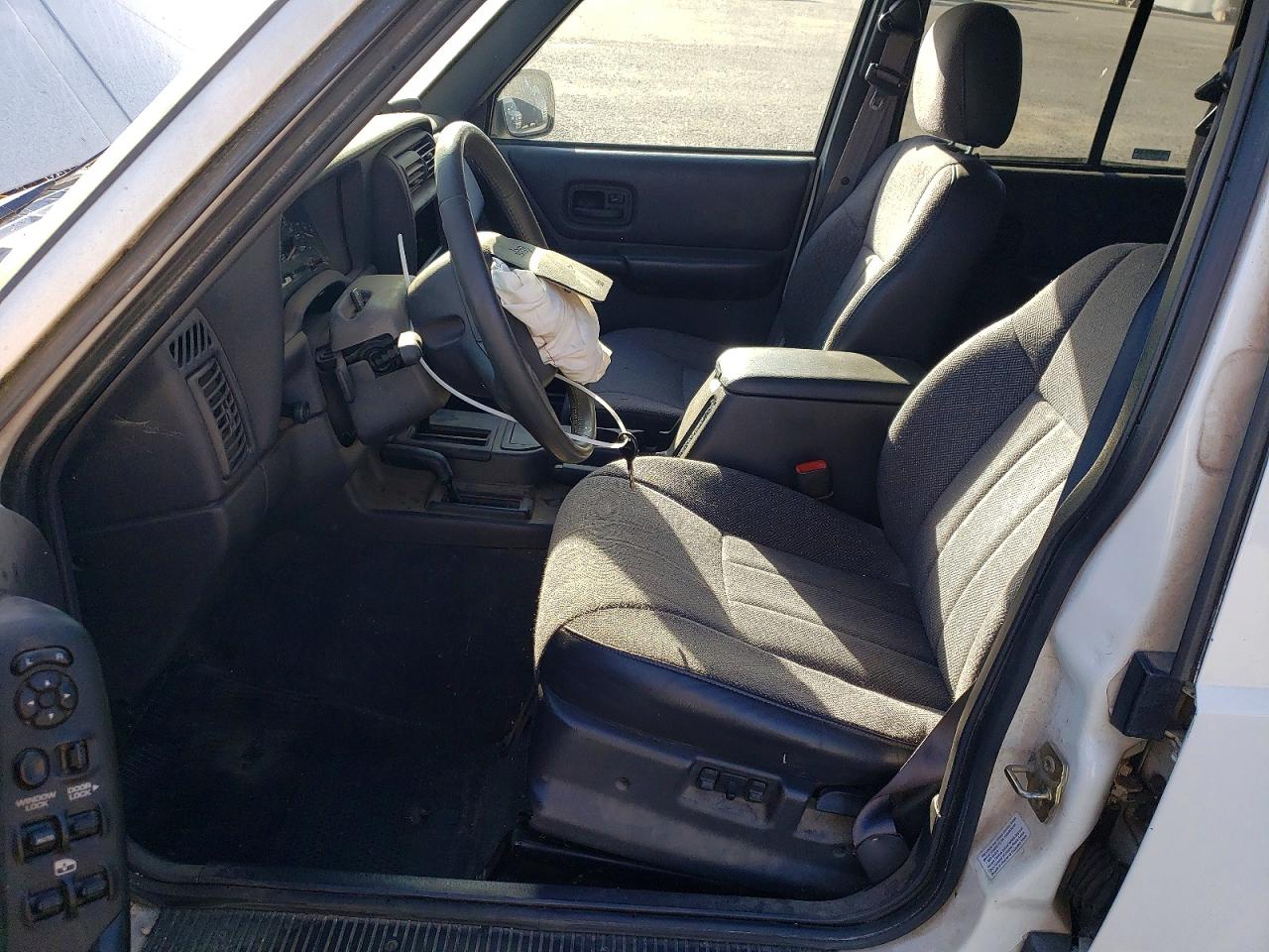 2001 Jeep Cherokee VIN 1J4FF58S71L520816 photo 7