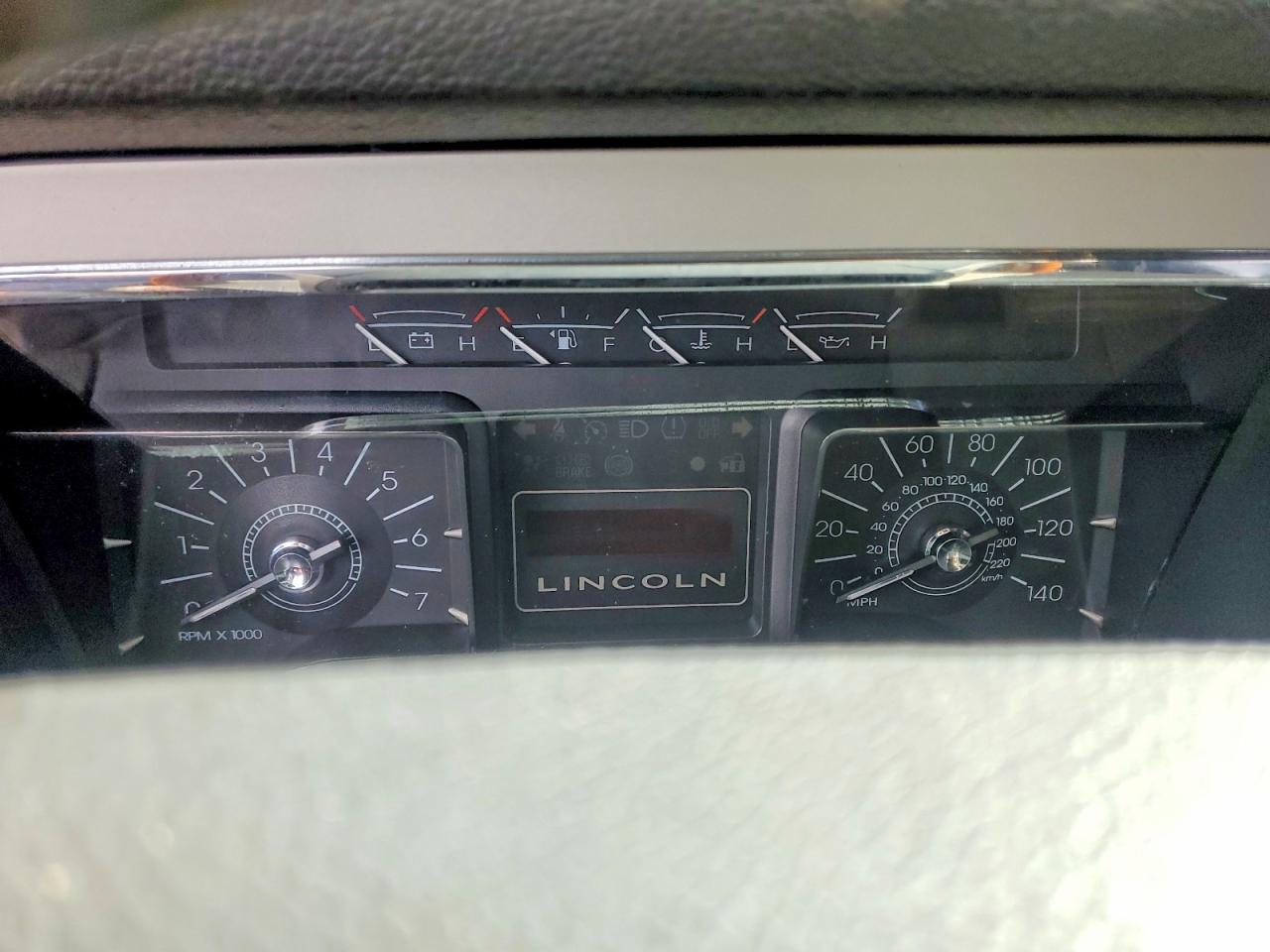 2008 Lincoln Navigator VIN 5LMFU285X8LJ07893 photo 9