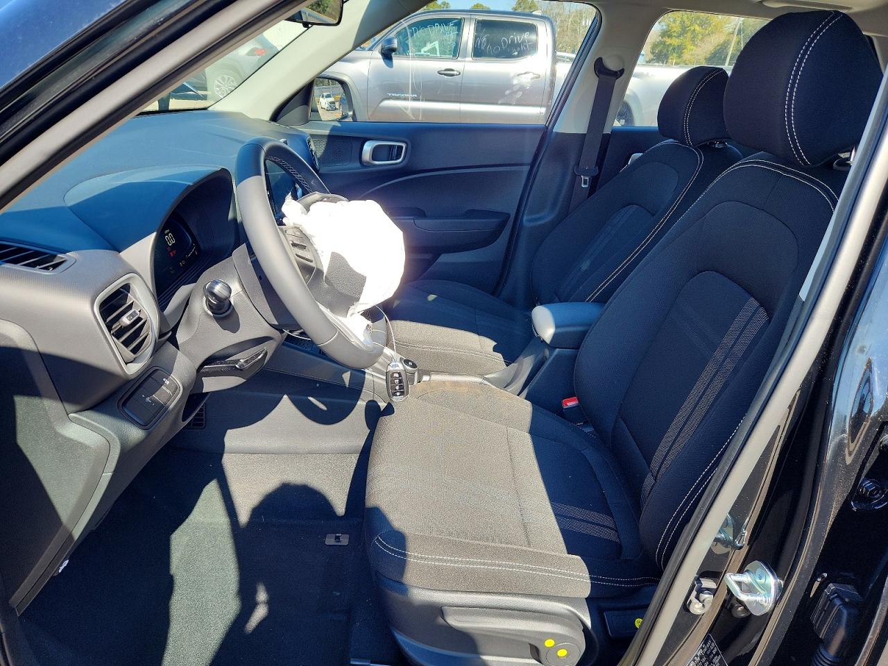 2026 Hyundai Venue VIN KMHRC8A31TU427539 photo 7