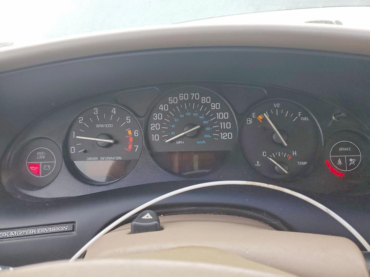 2000 Buick Regal VIN 2G4WB52K9Y1164715 photo 9