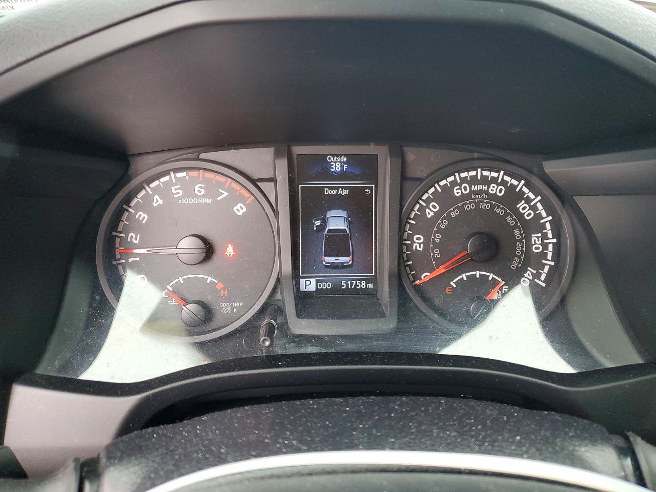 2018 Toyota Tacoma VIN 5TFSX5EN8JX060560 photo 9