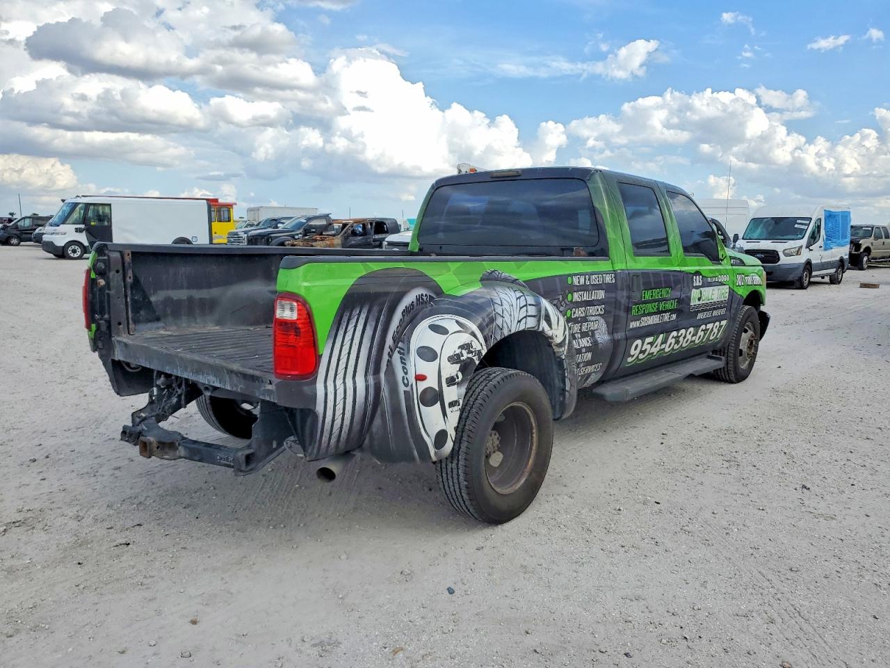 2013 Ford F350 VIN 1FT8W3C63DEB30186 photo 4