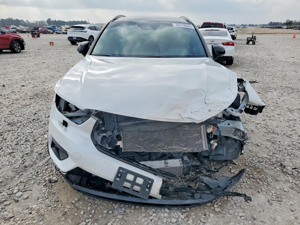 2021 Volvo Xc40 VIN YV4162UM0M2613299 photo 5
