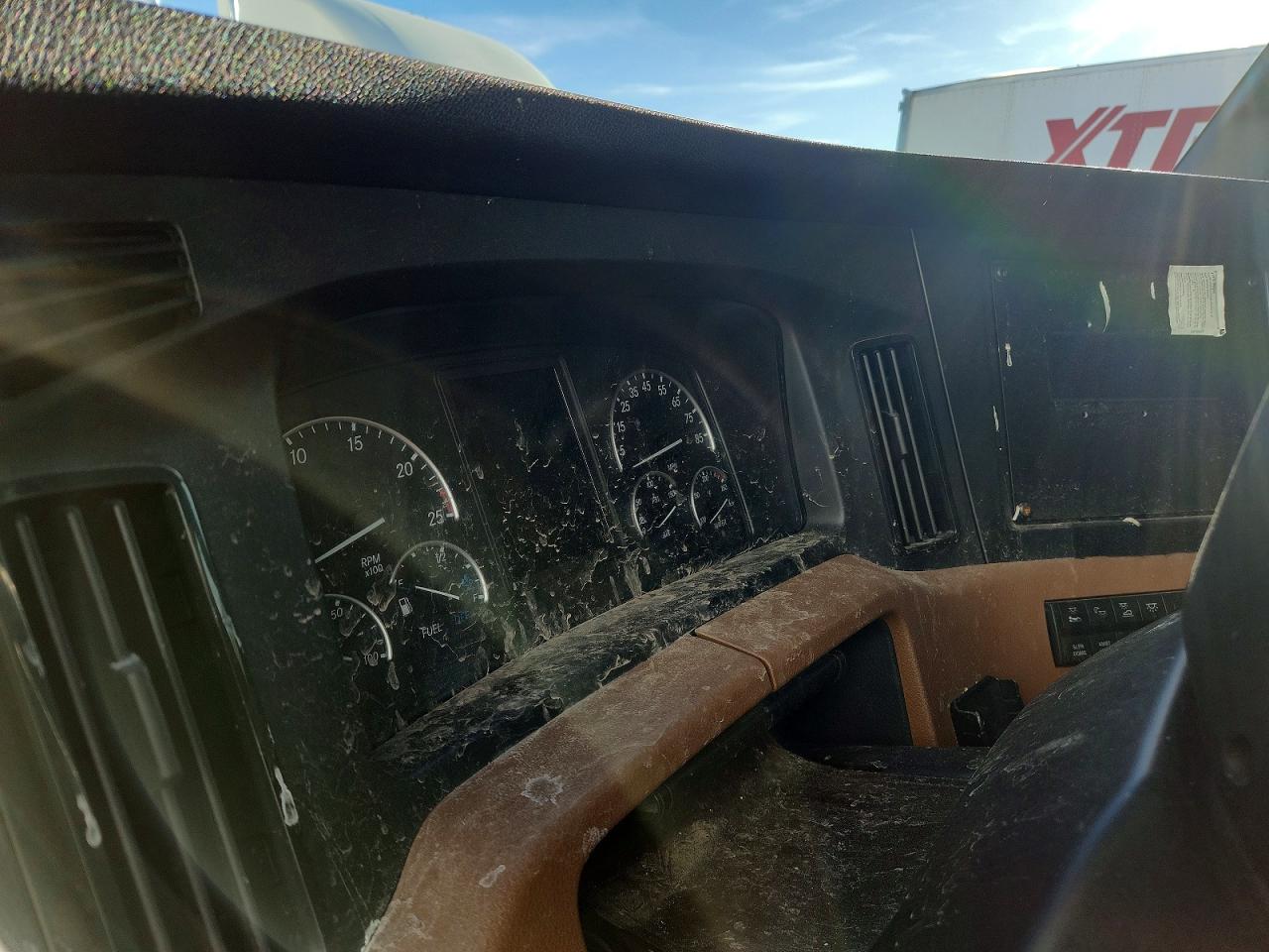 2021 FREIGHTLINER All other VIN 3AKJHHDR9MSMG7953 photo 8