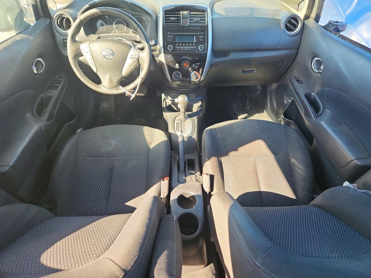 2015 NISS Versa VIN 3N1CE2CP9FL377654 photo 8