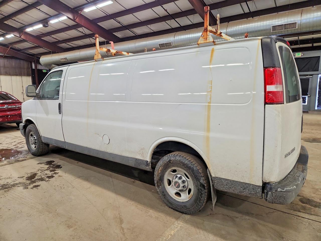 2012 GMC Savana VIN 1GTW7GCA2C1187727 photo 2