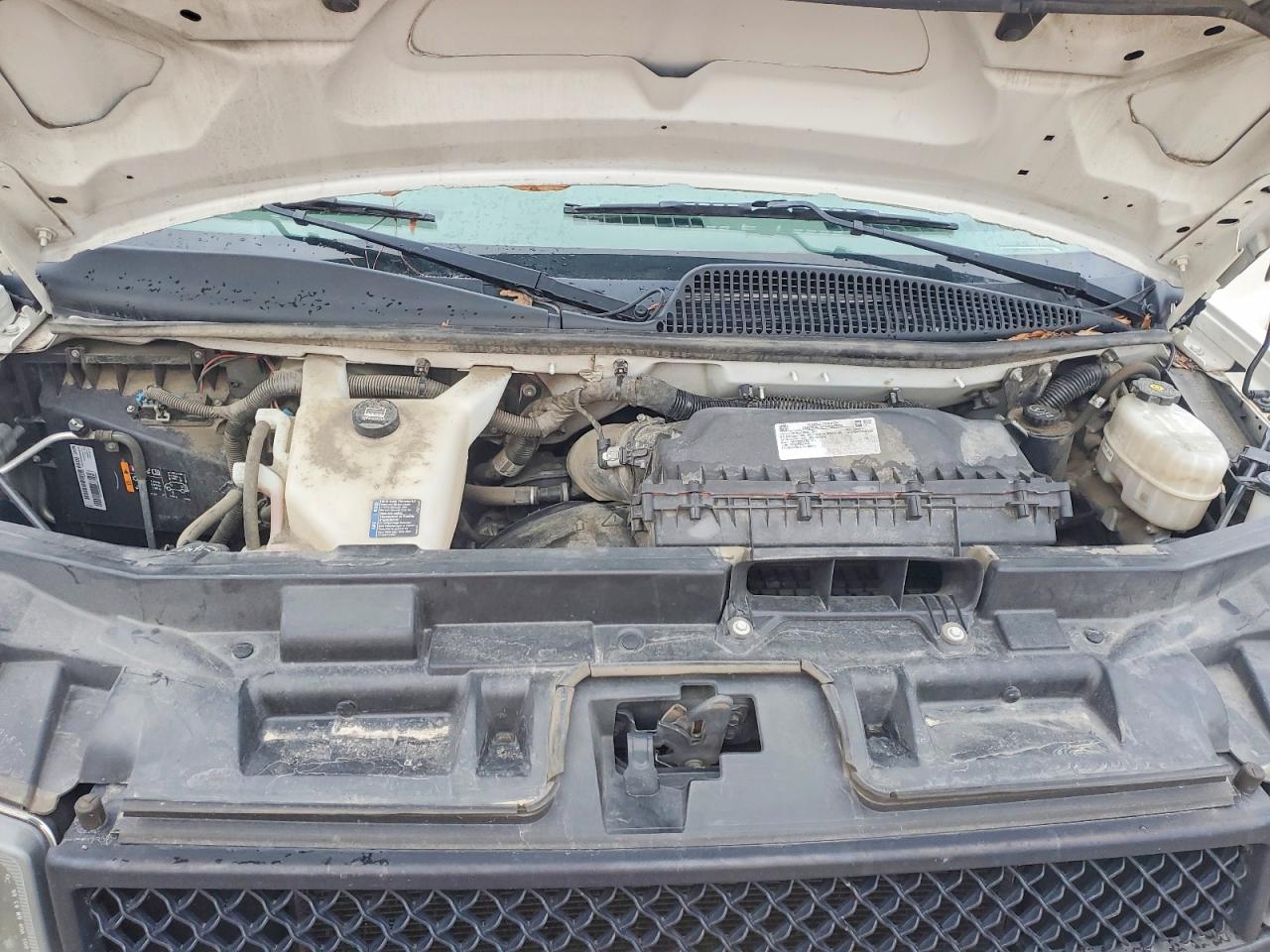 2021 Chevrolet Express VIN 1GCWGAFP2M1302258 photo 12