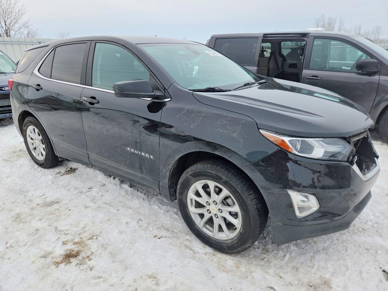 2021 Chevrolet Equinox VIN 2GNAXUEV4M6129696 photo 4