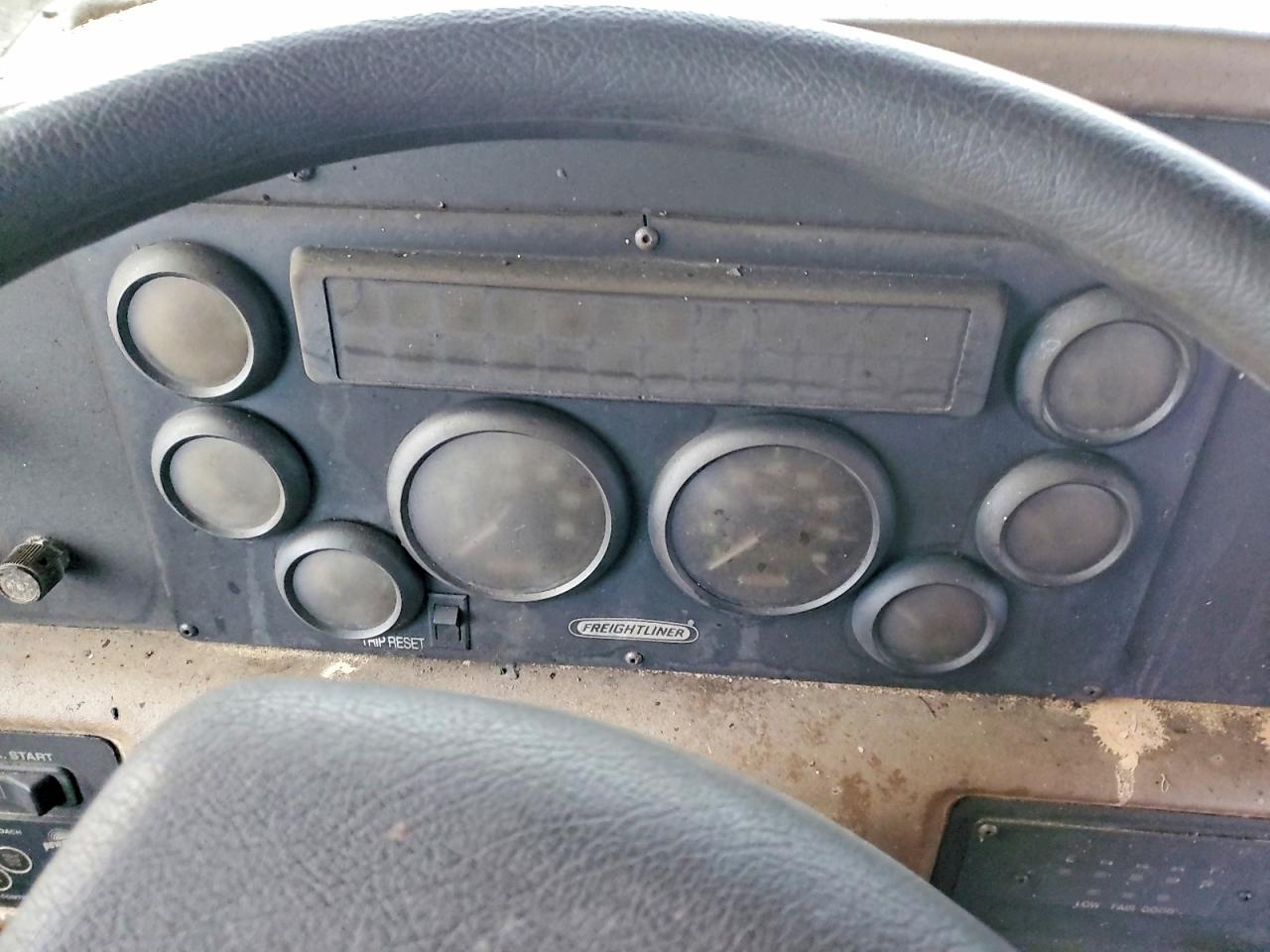 2002 FREIGHTLINER All other VIN 4UZAAHBV12CK17076 photo 8