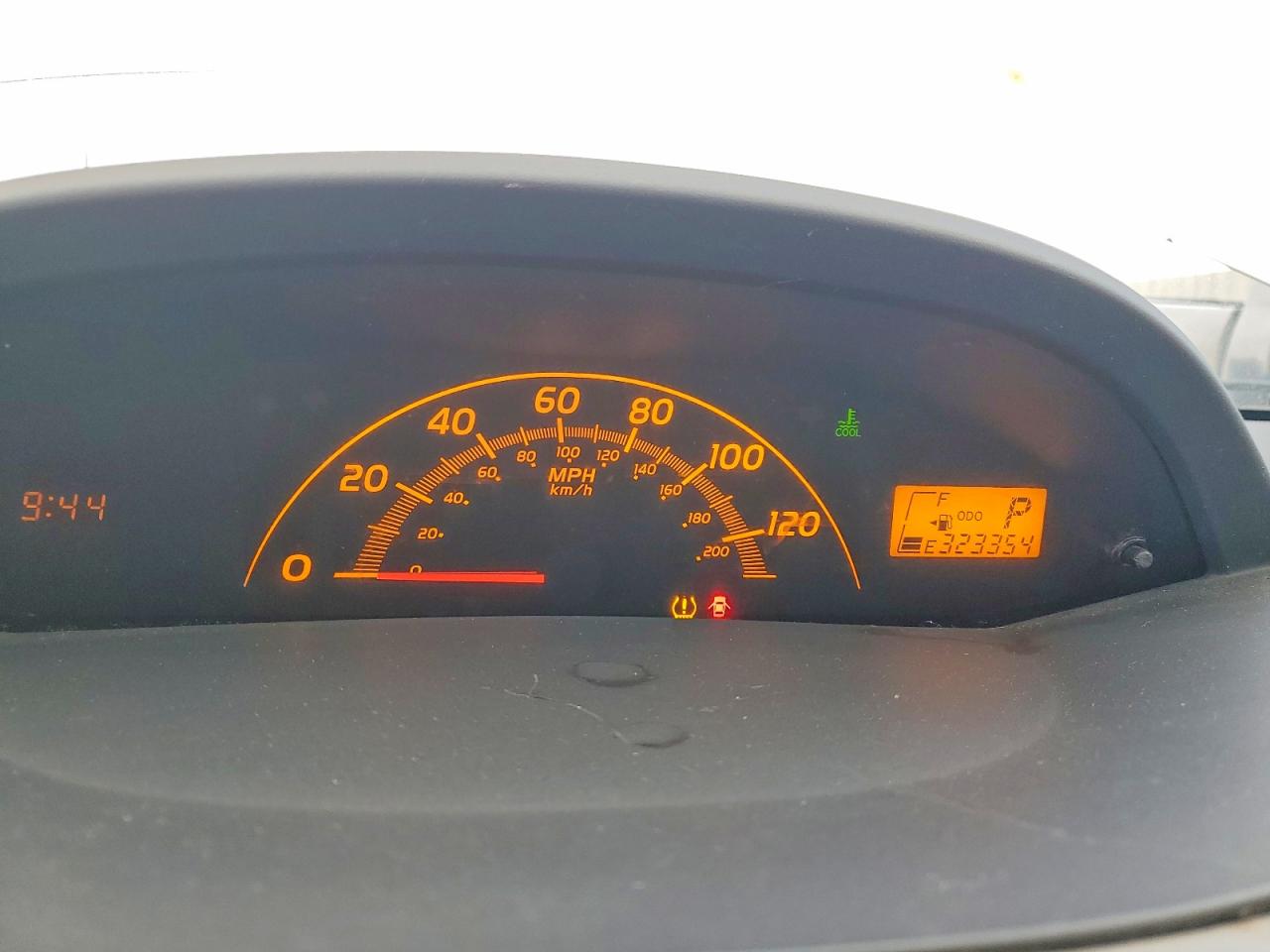 2009 Toyota Yaris VIN JTDJT903395258524 photo 9