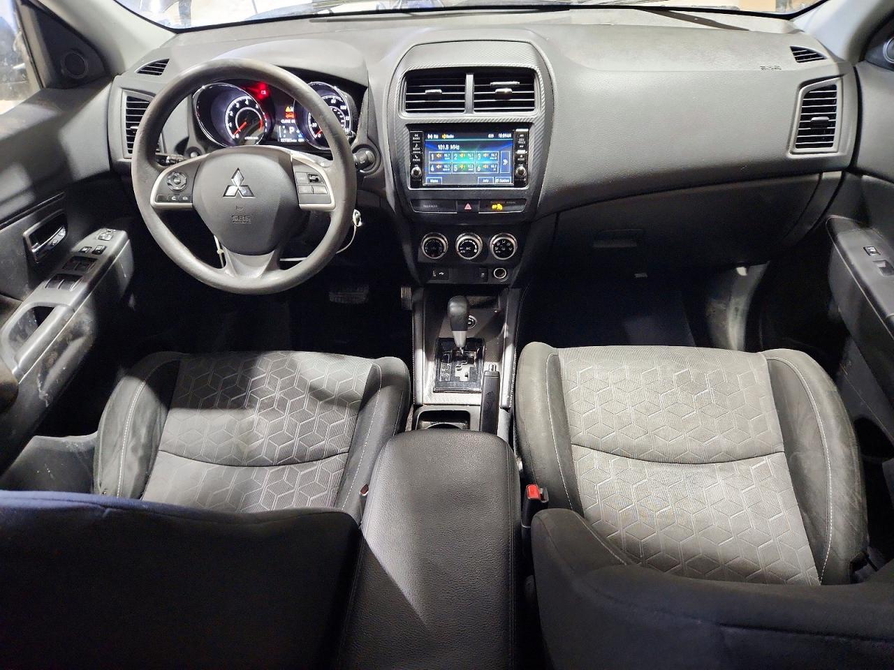 2021 Mitsubishi Outlander sport VIN JA4ARUAU7MU010021 photo 8