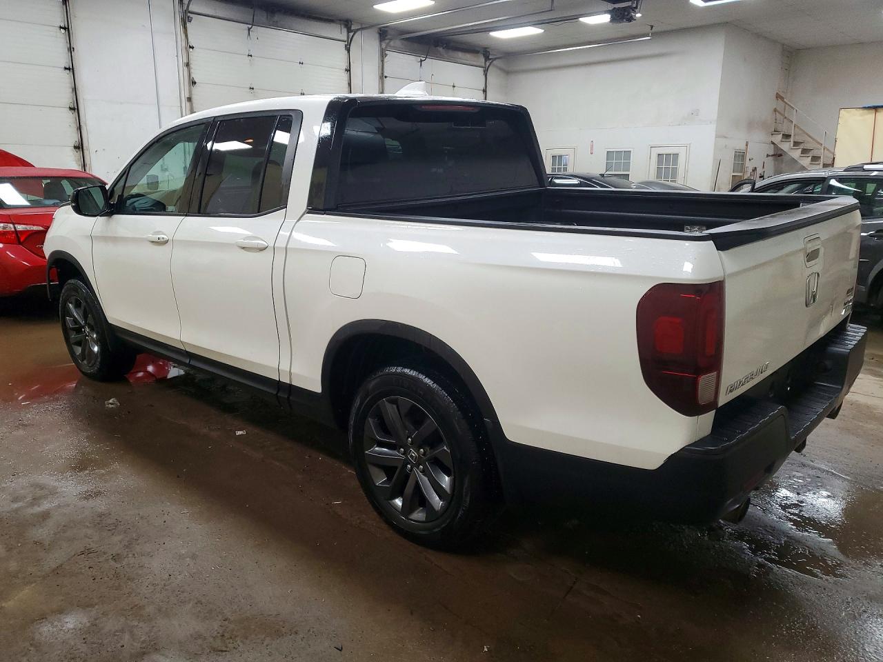 2021 Honda Ridgeline VIN 5FPYK3F11MB003079 photo 2