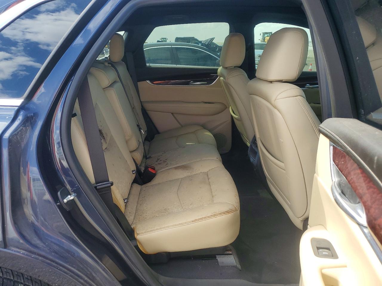 2018 Cadillac Xt5 VIN 1GYKNDRS2JZ248859 photo 11