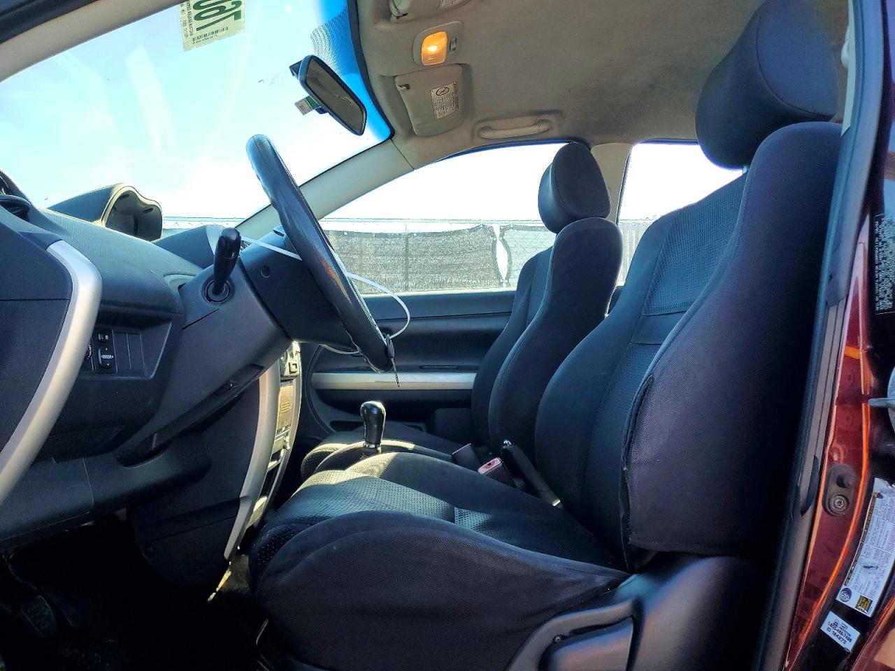 2005 Toyota Scion VIN JTKKT624250094658 photo 7