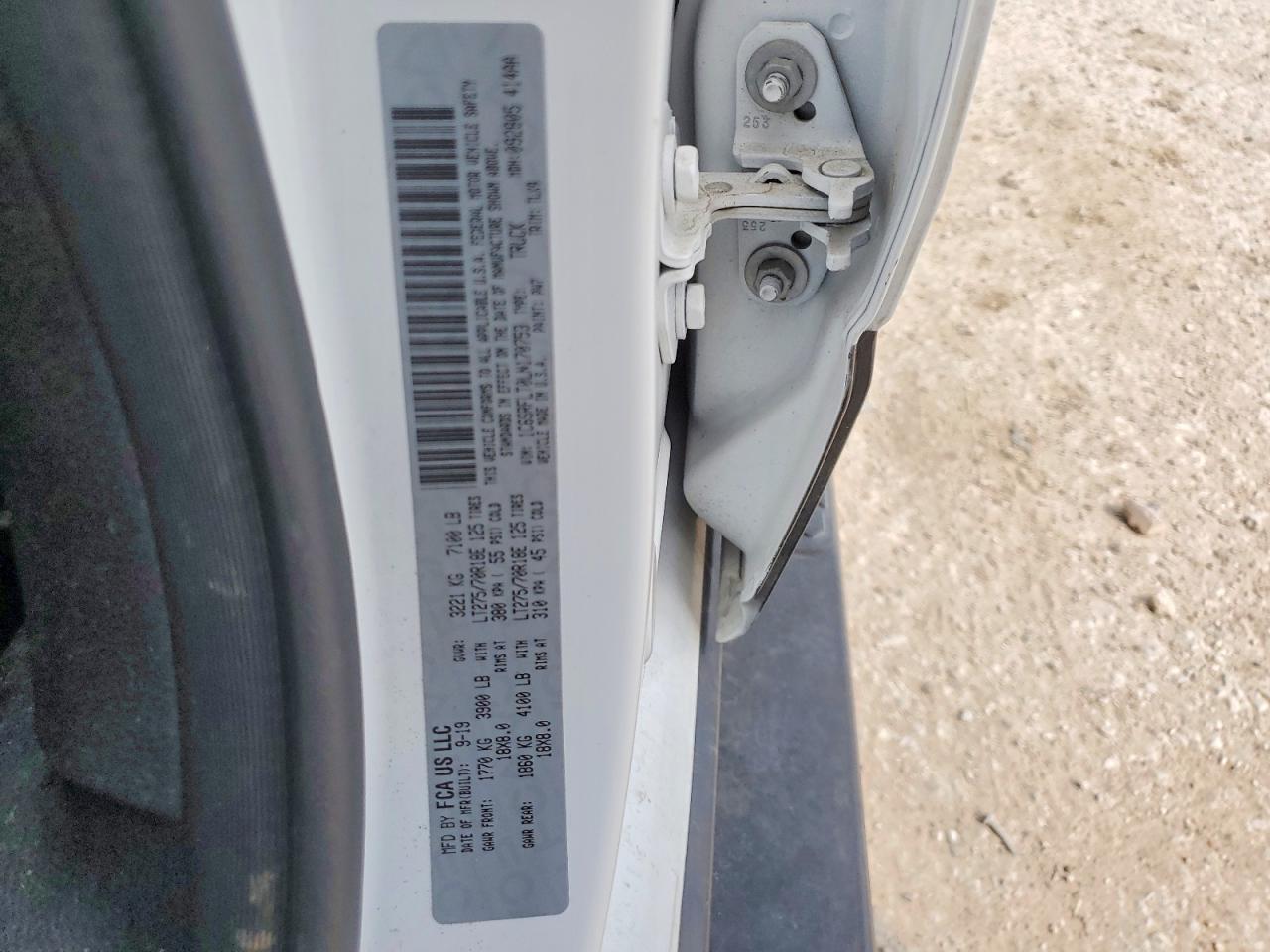2020 Ram 1500 VIN 1C6SRFLT0LN170753 photo 12