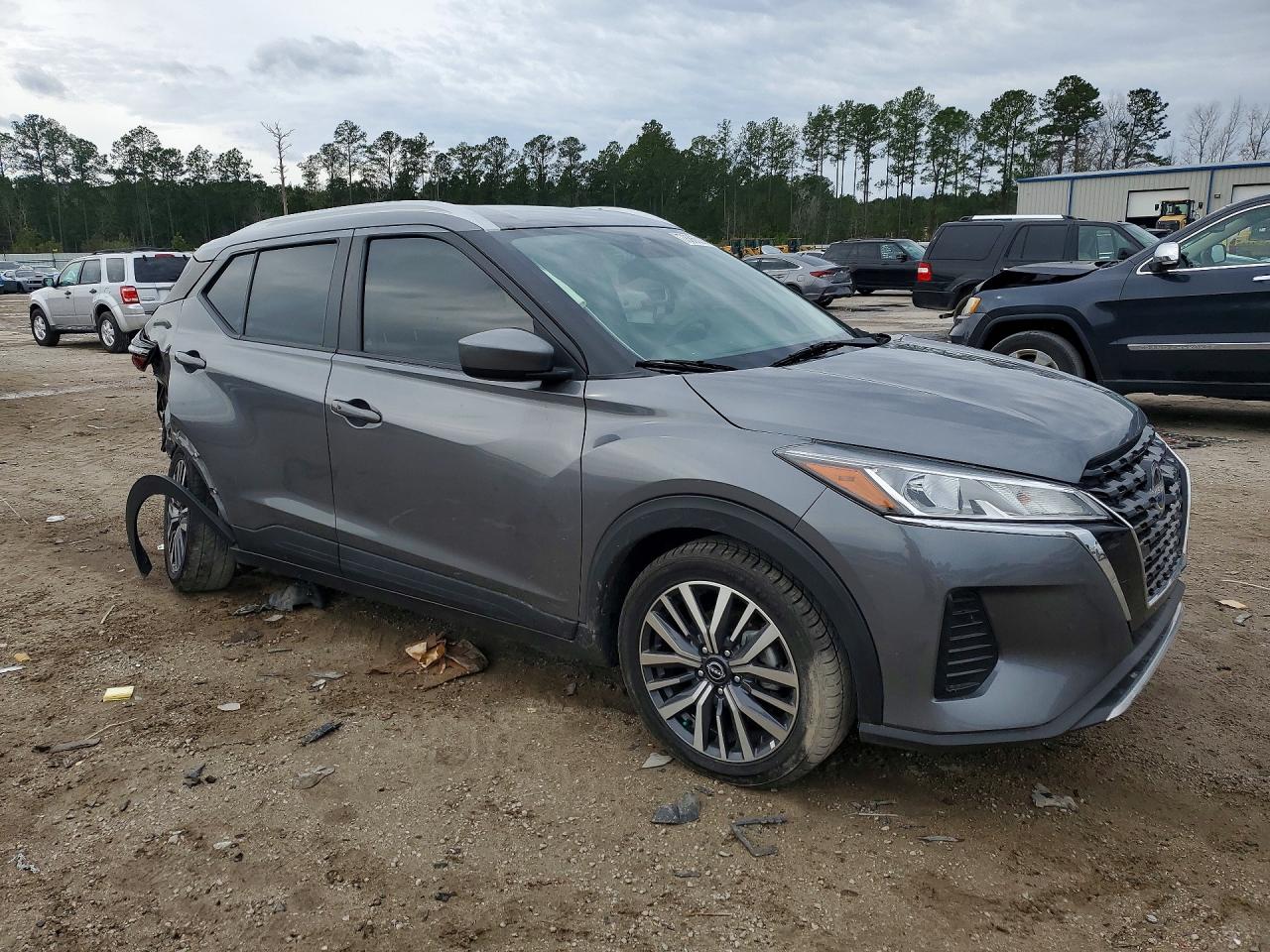 2023 Nissan Kicks VIN 3N1CP5CV4PL562271 photo 4