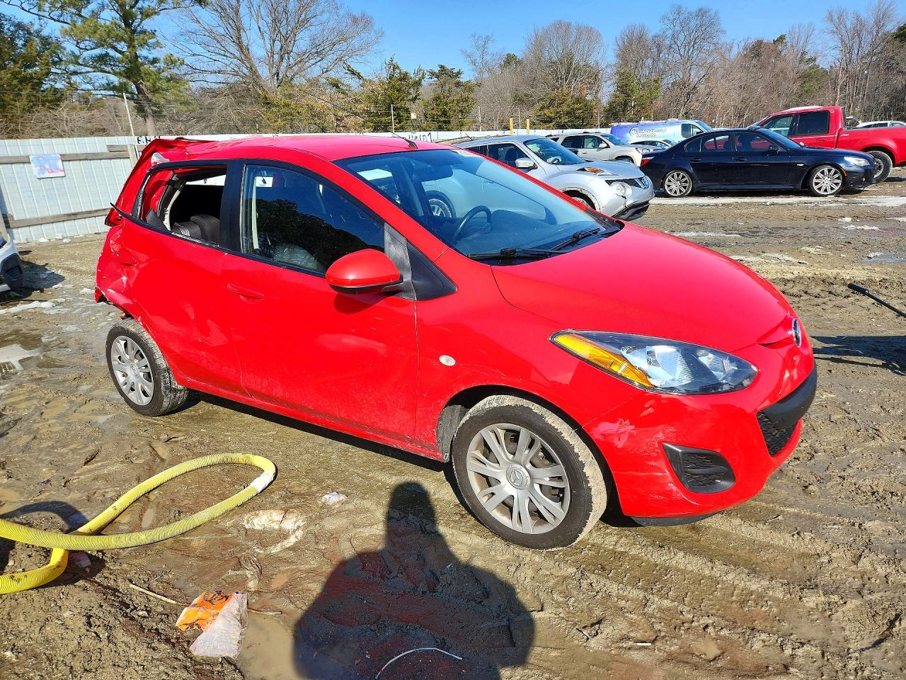 2014 Mazda Mazda2 VIN JM1DE1KZ7E0177737 photo 4