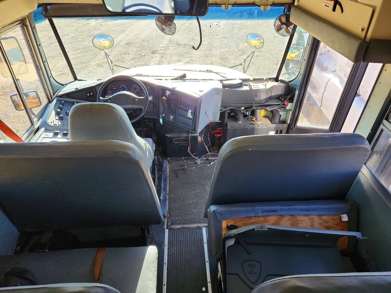 2014 IC Ce series VIN 4DRBUAAPXEB780711 photo 5
