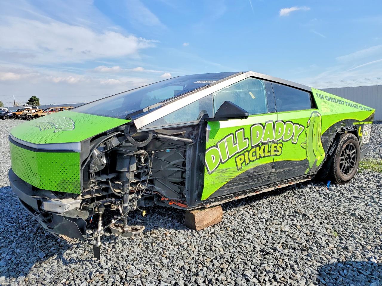 2024 Tesla Cybertruck VIN 7G2CEHED1RA048818 photo 1
