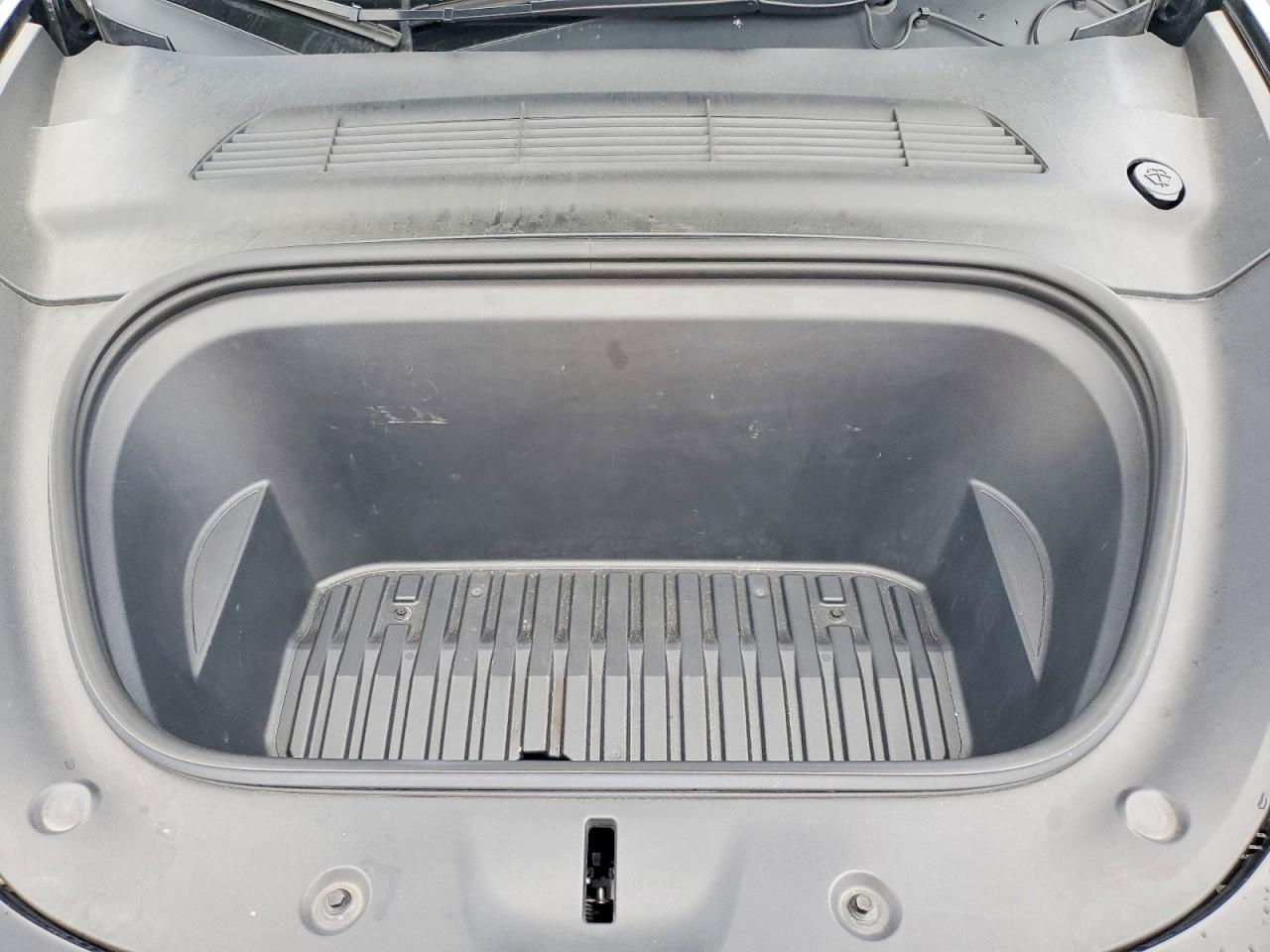 2022 Tesla Model y VIN 7SAYGDEE5NF506414 photo 11