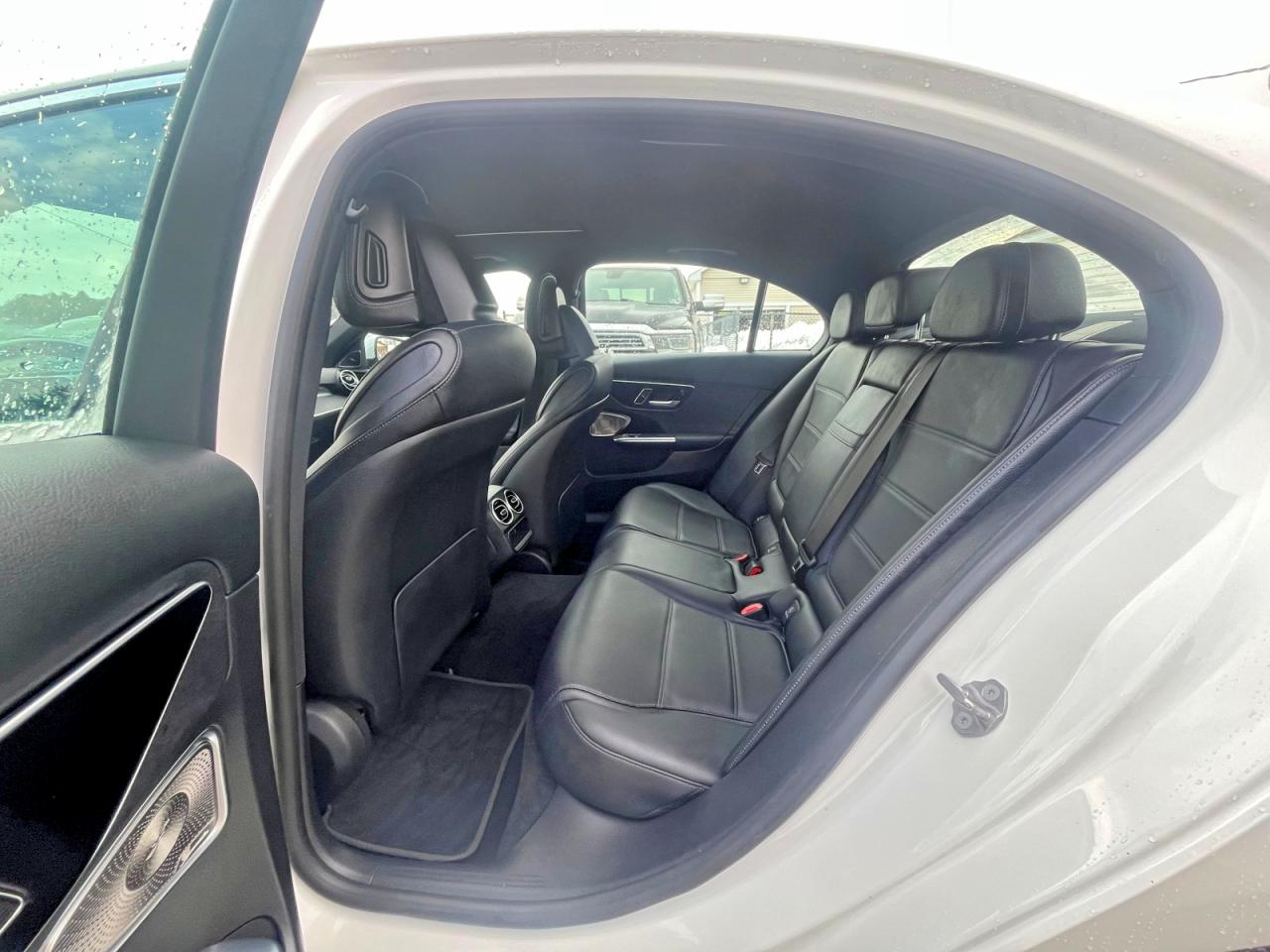 2022 Mercedes-Benz C class VIN W1KAF4HB7NR014681 photo 8