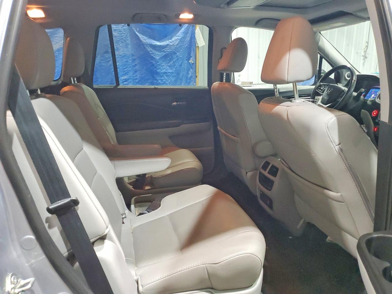 2020 Honda Pilot VIN 5FNYF6H04LB015406 photo 11
