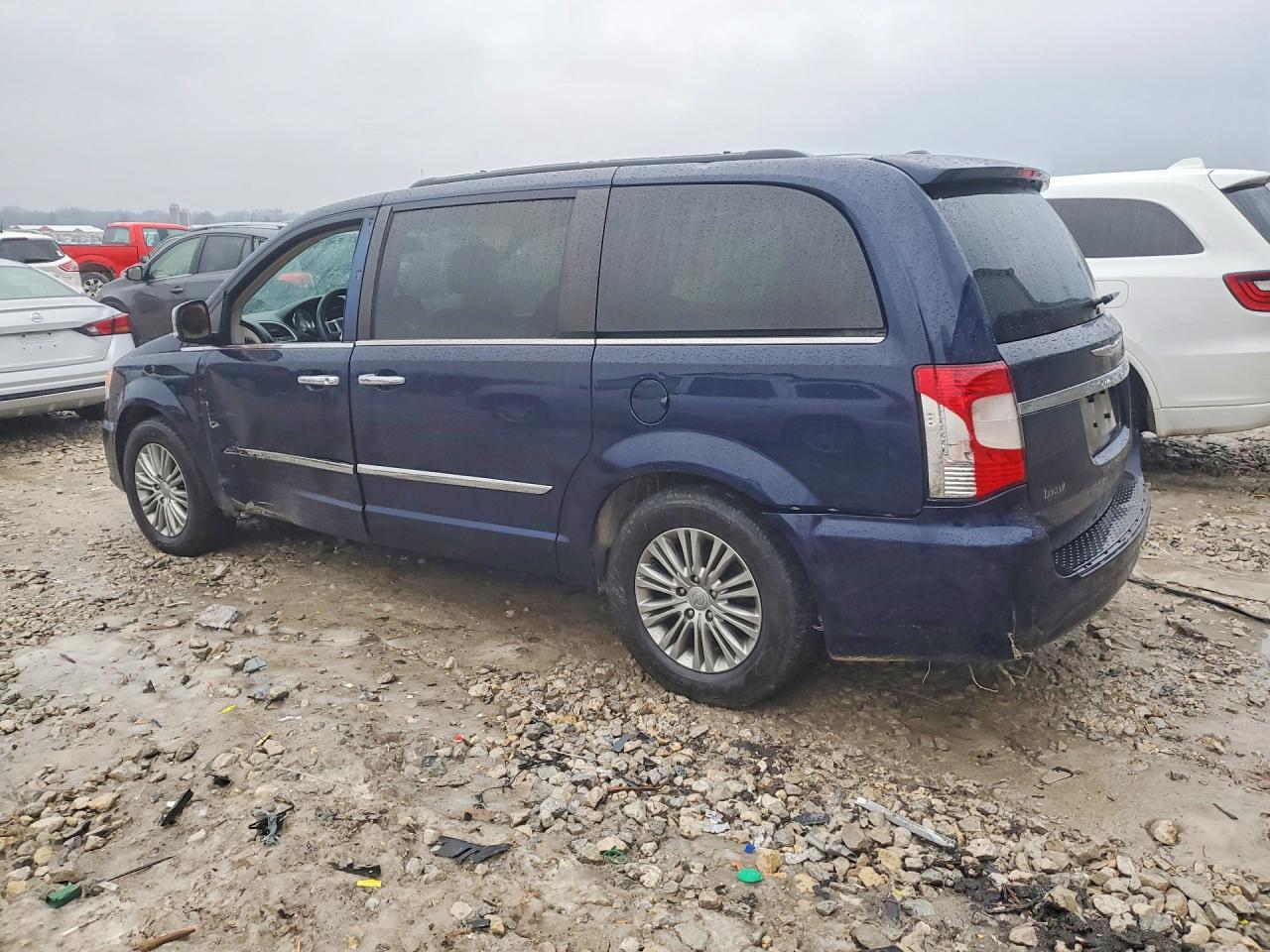 2016 Chrysler Minivan VIN 2C4RC1CG6GR232566 photo 2