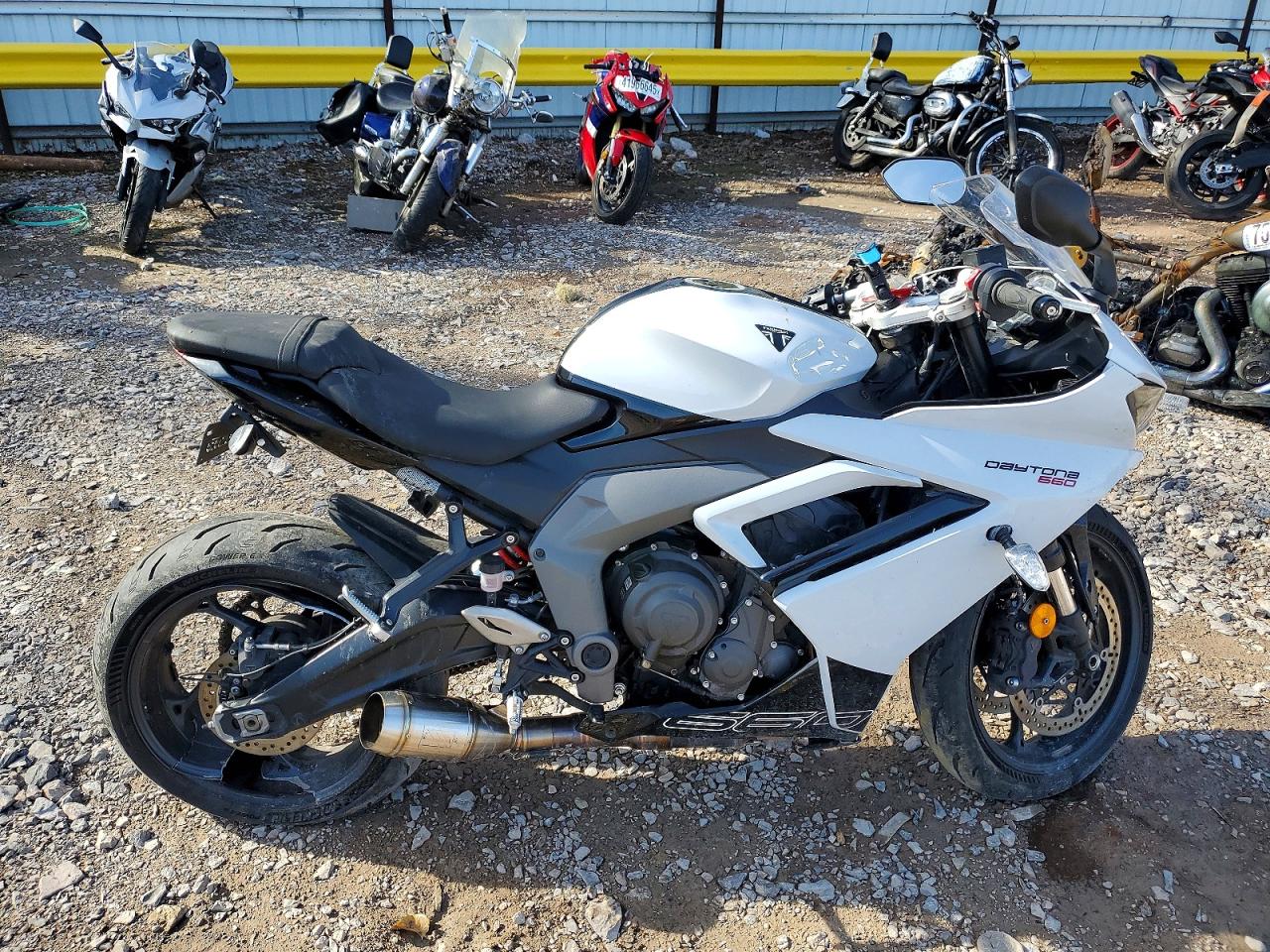 2025 TRIUMPH Daytona 66 VIN SMTL23UF7STCA0186 photo 1