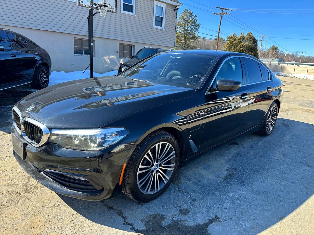 2018 BMW 5 series VIN WBAJA9C56JB253324 photo 1