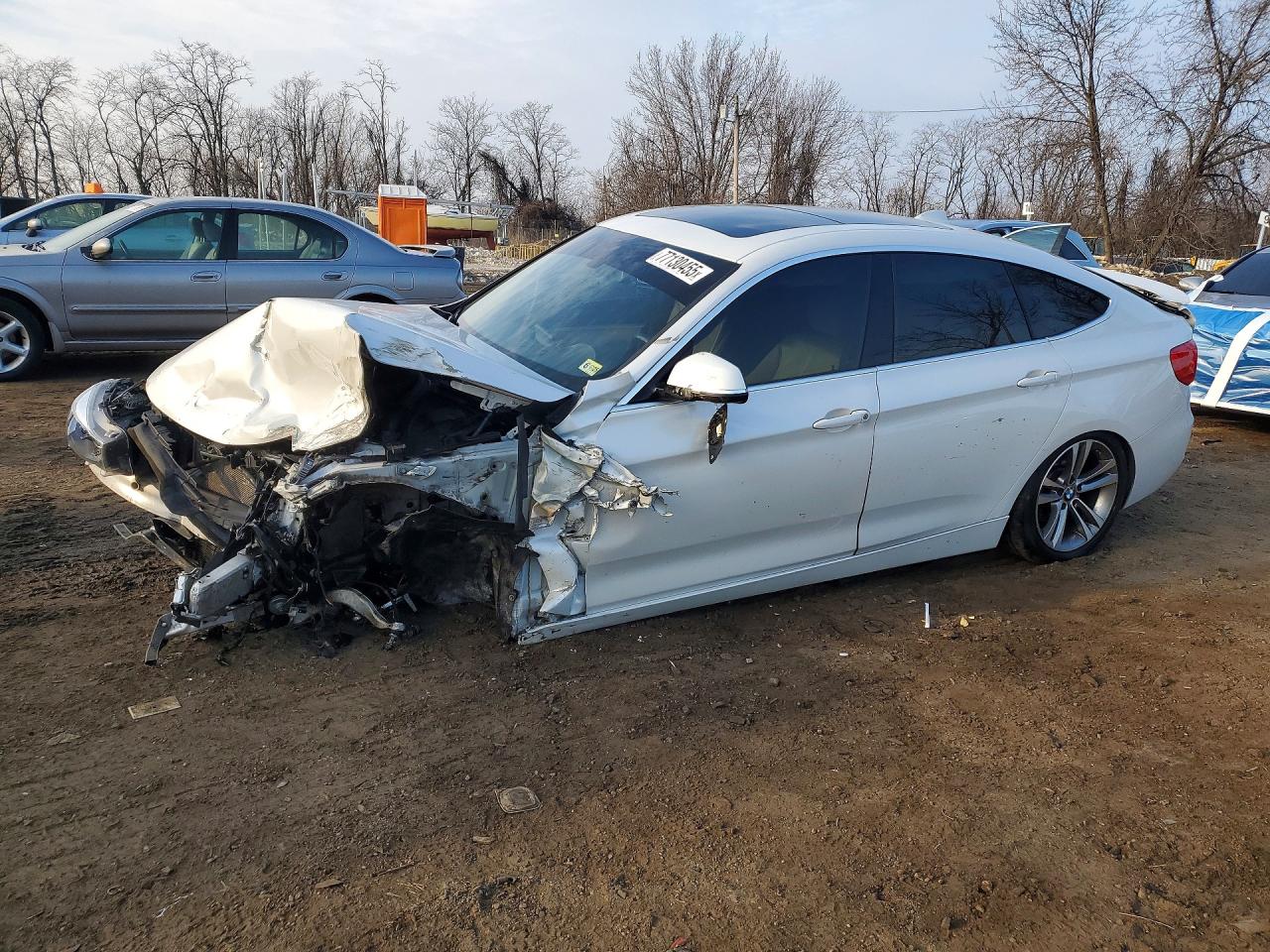 2017 3 series VIN WBA8Z9C53HG453212 photo 1