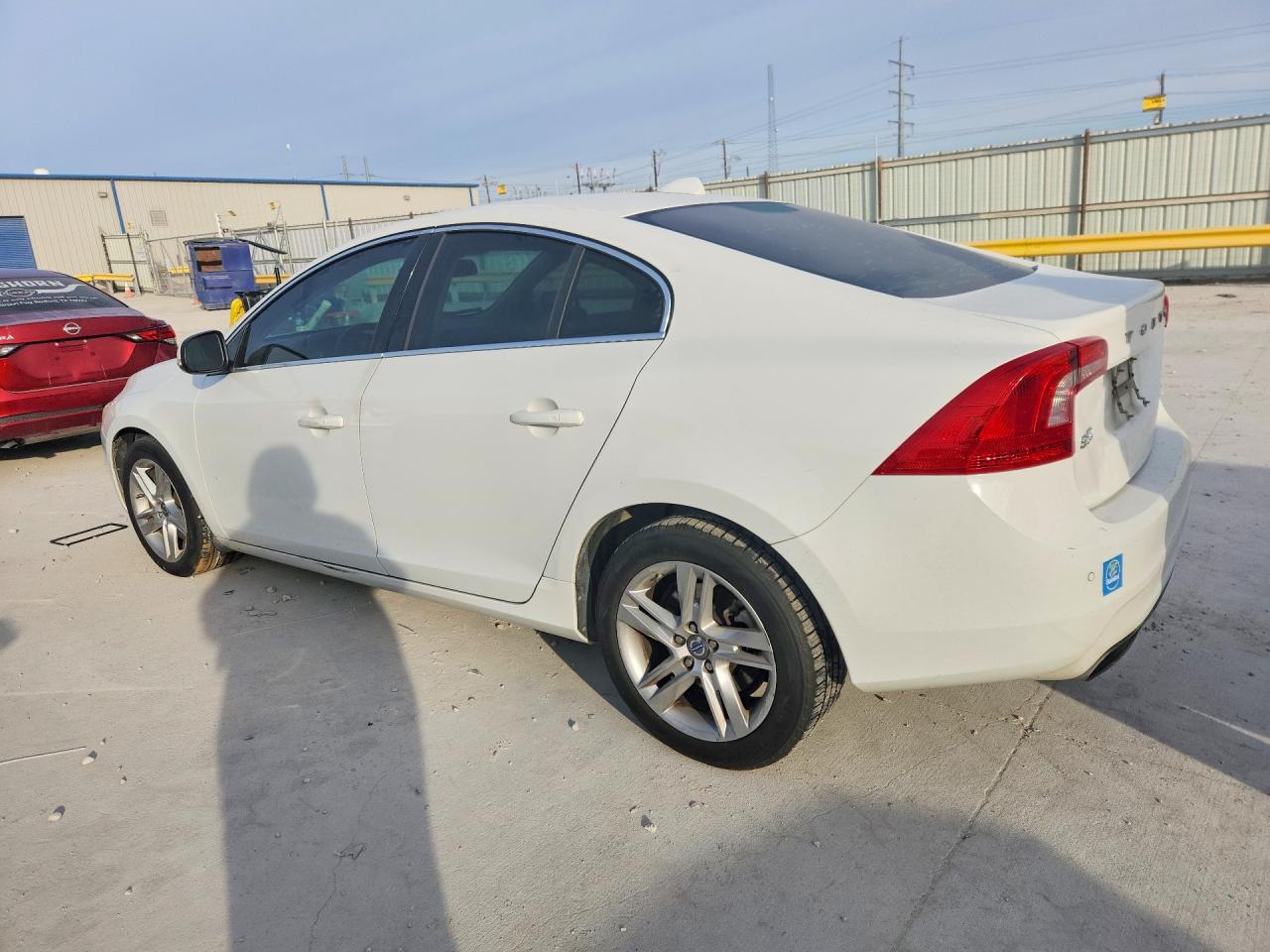 2014 VOLV S60 VIN YV1612FS3E2287674 photo 2