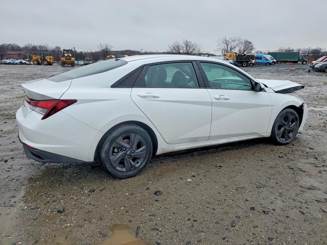 2022 Hyundai Elantra VIN 5NPLS4AG5NH068136 photo 3